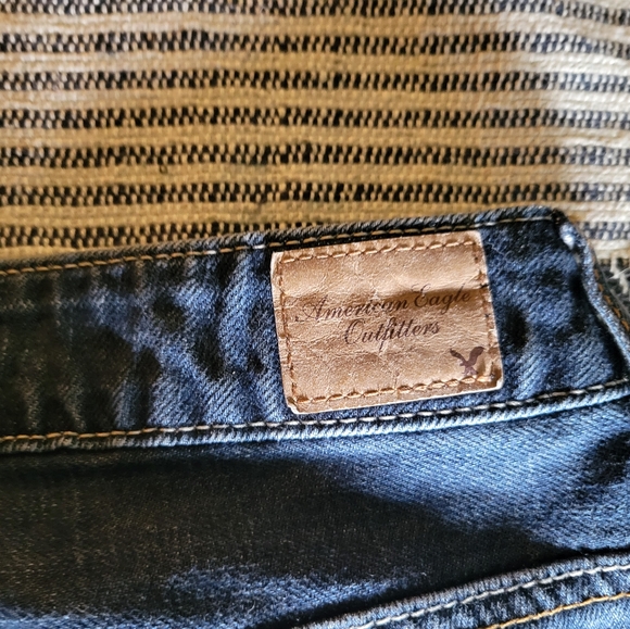 American Eagle Jean Shorts sz 12 - Picture 3 of 5